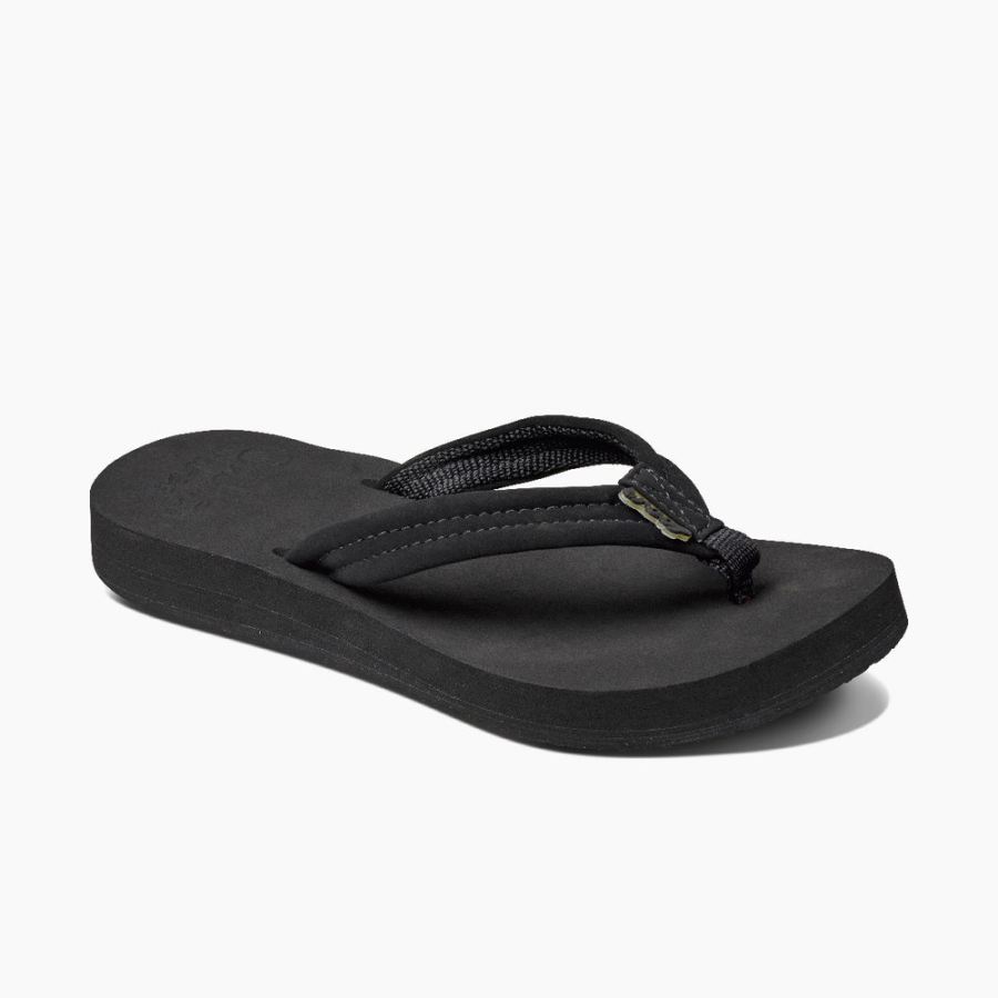 Reef | Women's Cushion Breeze Sandals in Black/Black Item-ID 03z