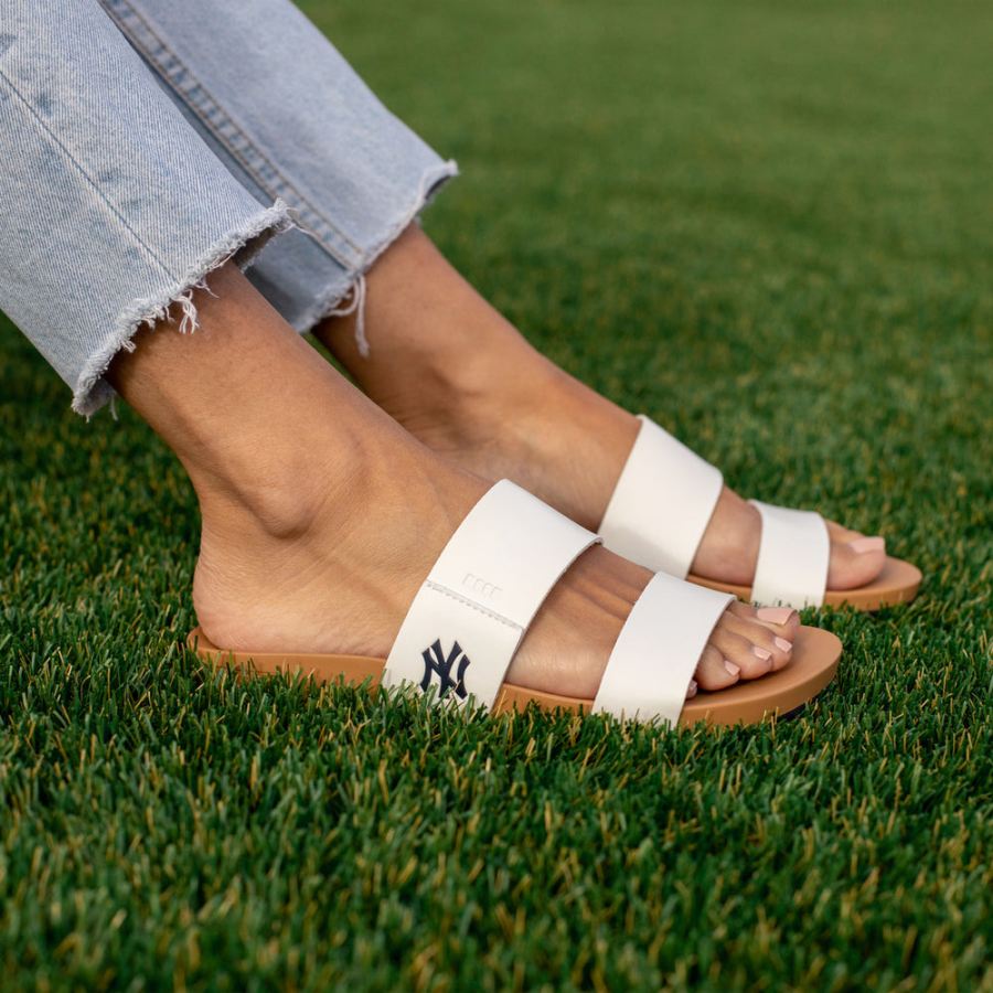 Reef | Women's Cushion Vista x MLB sandals Item-ID VbuXErb5