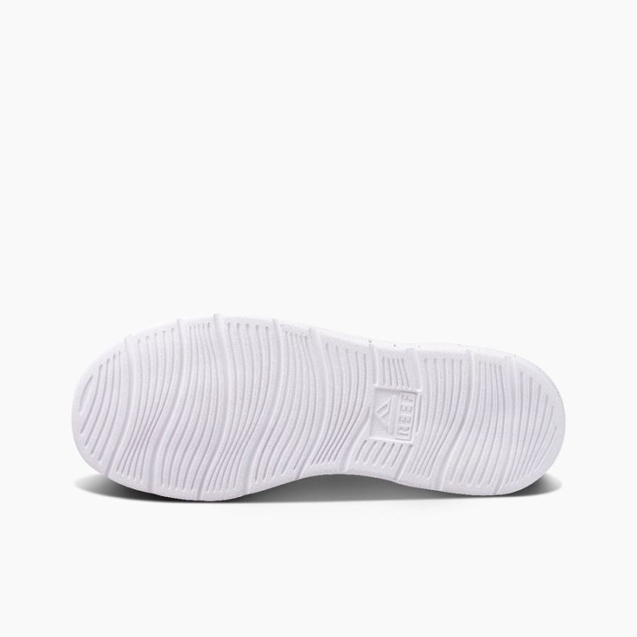 Reef | Women's Cushion Coast Shoes in White Item-ID ohTdzunq