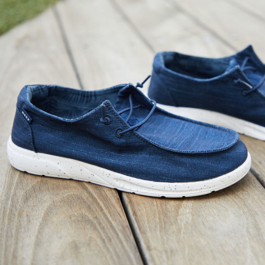 Reef | Women's Cushion Coast Shoes in Navy Item-ID t2DP401H